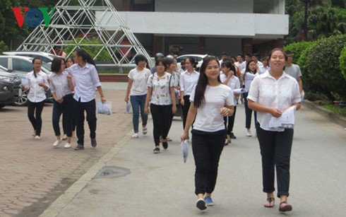 Nhiều trường đại học công bố phương án tuyển sinh mới - Ảnh 2.