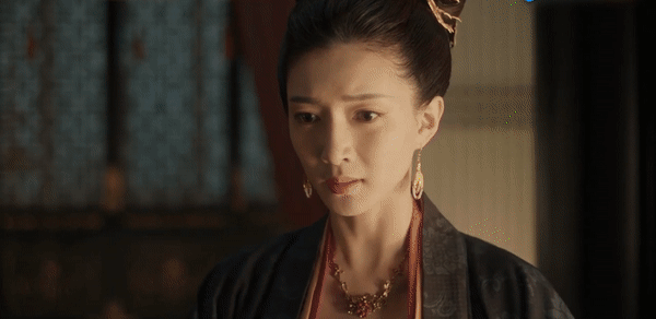 Hội b&agrave; cả bất lực kết nạp Giang Sơ Ảnh ở Thanh B&igrave;nh Nhạc: Kh&ocirc;ng được chồng thương c&ograve;n bị tiểu tam tr&egrave;o đầu cưỡi cổ - Ảnh 4.