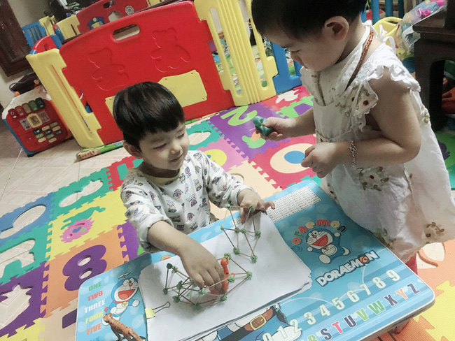 Những bài dự thi ngập màu sắc được gửi đến Doanh trại Hạnh Phúc, thế mới biết giãn cách xã hội giúp cuộc sống của các gia đình thú vị đến nhường nào - Ảnh 4.