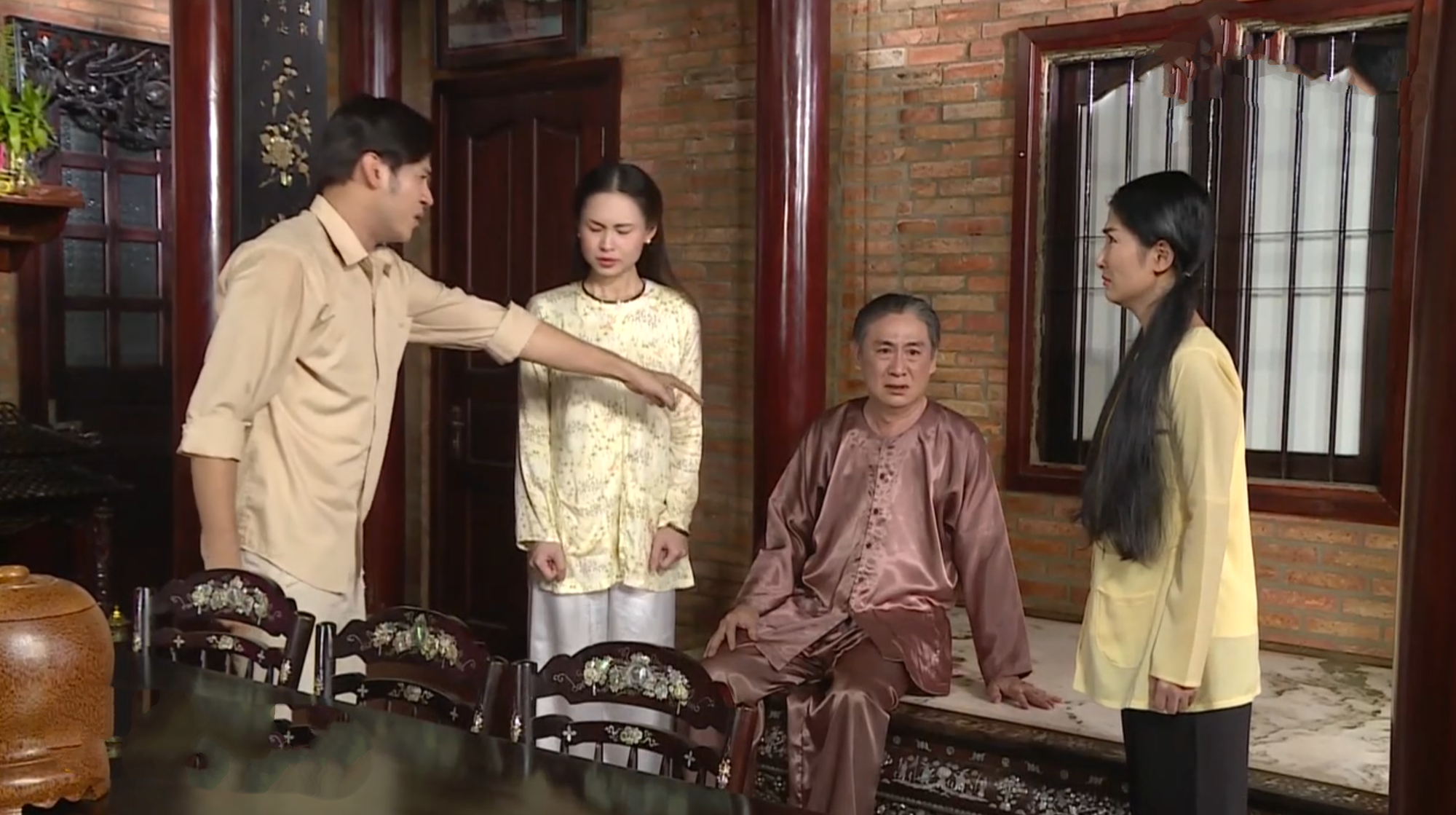 Phát hiện năng khiếu mới của Ngọc Lan trong Luật Trời tập 28: Đặt điều phi lý cỡ nào cũng sẽ thành hiện thực, ủa lạ ta? - Ảnh 10. Phát hiện năng khiếu mới của Ngọc Lan trong Luật Trời tập 28: Đặt điều phi lý cỡ nào cũng sẽ thành hiện thực, ủa lạ ta? - Ảnh 10.