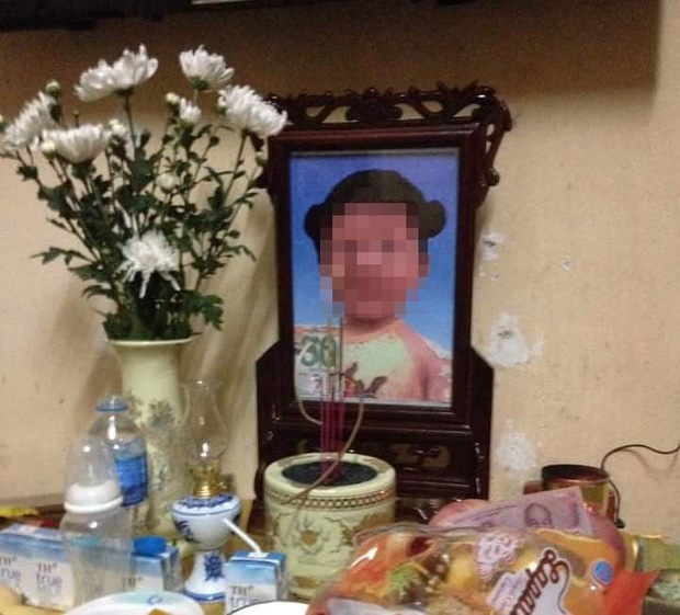 Lời khai kinh hoàng của mẹ ruột và bố dượng bạo hành khiến bé gái 3 tuổi tử vong ở Hà Nội - Ảnh 1.