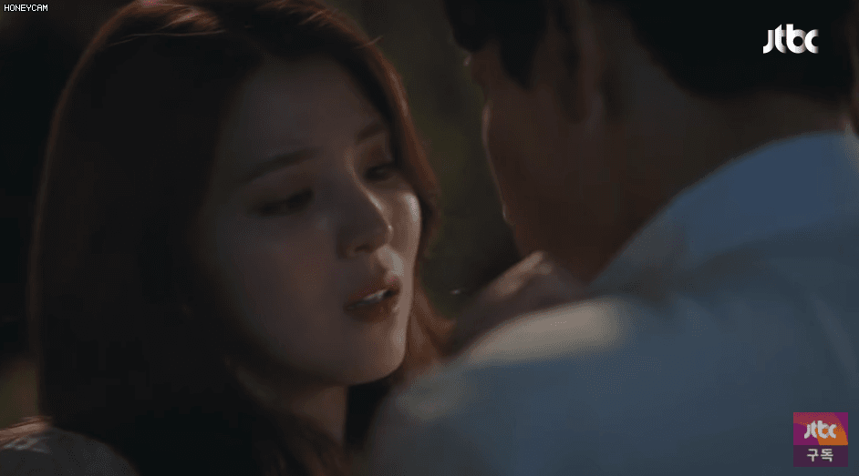 Trước khi mọc sừng ở phim 19+ Thế Giới Hôn Nhân, Kim Hee Ae từng mê trai trẻ phản bội chồng trong Secret Love Affair đây này! - Ảnh 2.