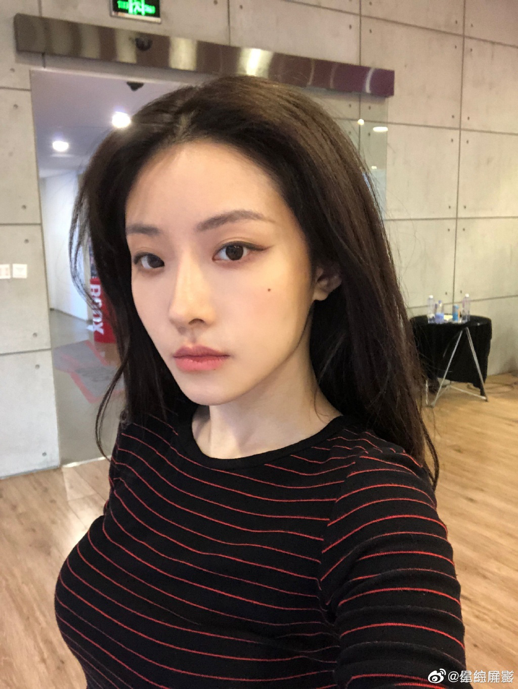 Weibo sốt x&igrave;nh xịch với th&iacute; sinh Thanh Xu&acirc;n C&oacute; Bạn 3 lần v&agrave;o lớp A với thần th&aacute;i ng&uacute;t ng&agrave;n khiến Lisa m&atilde;n nguyện - Ảnh 12.