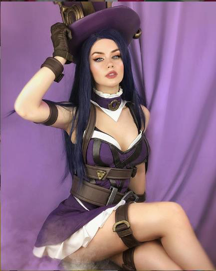 Cosplayer người Nga hóa thân thành Cảnh sát trưởng Piltover Caitlyn siêu nóng bỏng! - Ảnh 3.