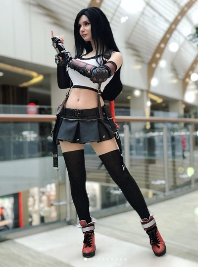 Cosplayer người Nga hóa thân thành Cảnh sát trưởng Piltover Caitlyn siêu nóng bỏng! - Ảnh 11.