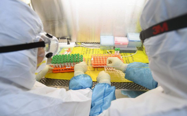 3,5 triệu bộ kit xét nghiệm SARS-CoV-2 của TQ không đạt tiêu chuẩn, nước Anh muốn đòi lại tiền - Ảnh 1.