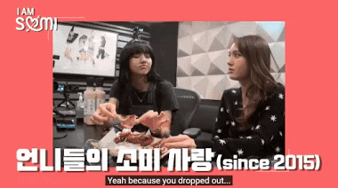 H&oacute;a ra Lisa lẫn BLACKPINK đều l&agrave; fan &ldquo;cứng&rdquo; của Somi từ thời l&agrave; th&agrave;nh vi&ecirc;n &ldquo;hụt&rdquo; của TWICE, giờ lại th&agrave;nh chị em chung 1 nh&agrave; bảo sao th&acirc;n thế! - Ảnh 3.