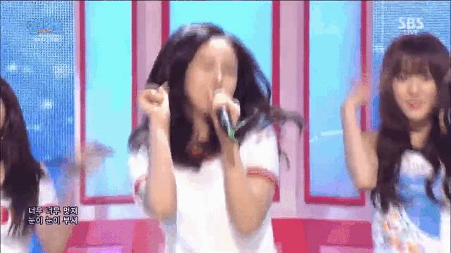 TWICE và GFRIEND chung sân khấu cover siêu hit của SNSD: Giọng hát, thần thái ngang sức ngang tài nhưng 1 nhóm lại bị Knet chê bai vì lý do gây phẫn nộ - Ảnh 6.