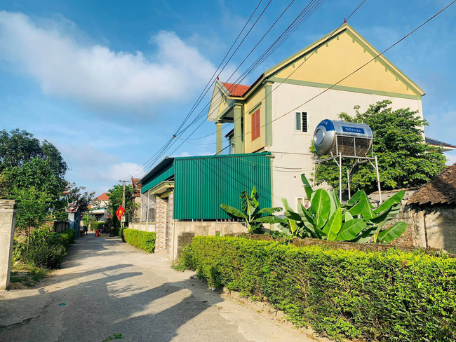Vụ b&eacute; trai 18 th&aacute;ng tử vong bất thường: Người mẹ khai nhận đ&aacute;nh, đập đầu con v&agrave;o tường - Ảnh 2.