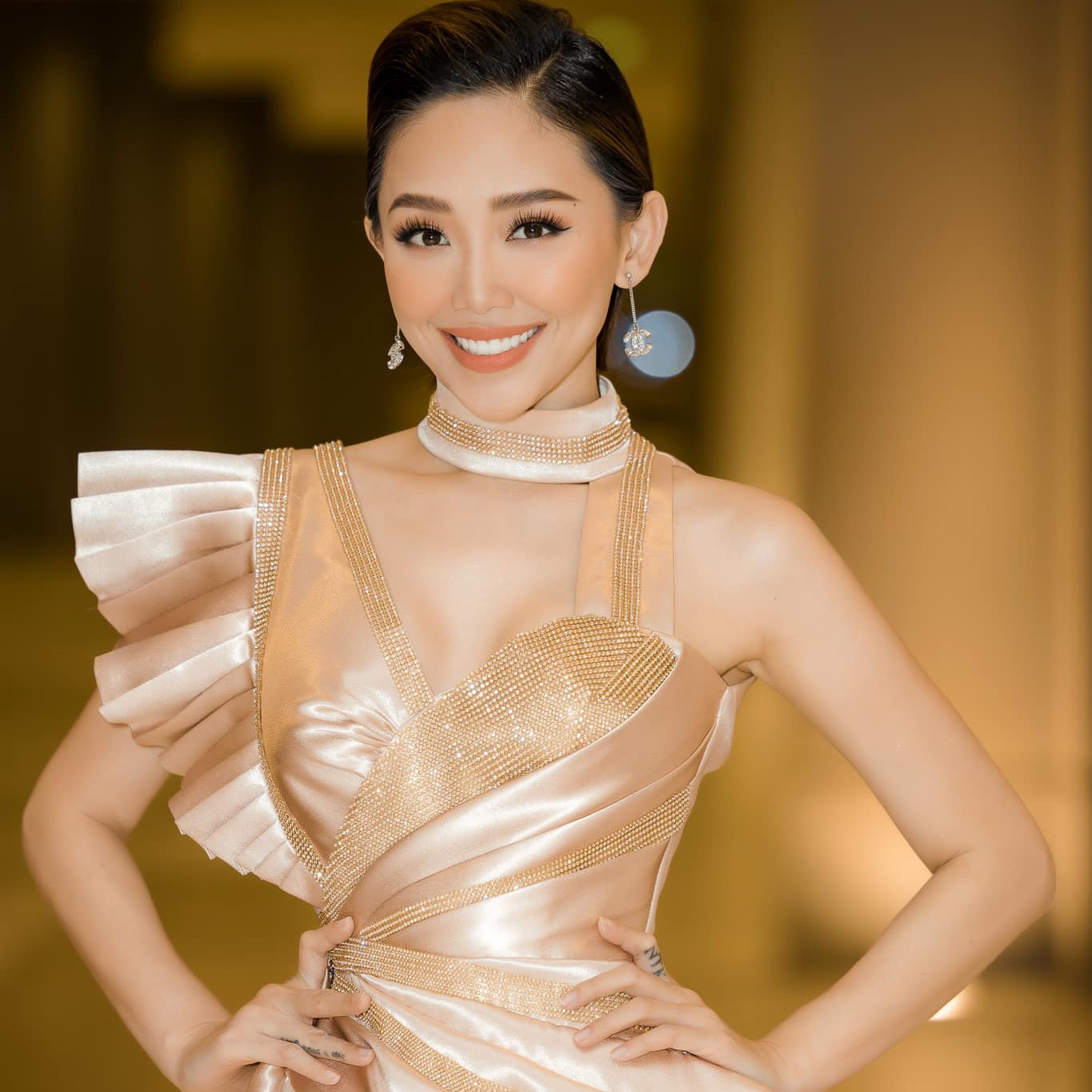 Gi&aacute;o vi&ecirc;n 9.0 Speaking b&oacute;c mẽ tiếng Anh d&agrave;n cố vấn Người Ấy L&agrave; Ai: Hương Giang, T&oacute;c Ti&ecirc;n, Trấn Th&agrave;nh, Đức Ph&uacute;c... đều bị ch&ecirc; n&oacute;i qu&ecirc;, sai nhiều lỗi - Ảnh 5.