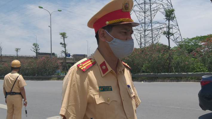 Starting tomorrow, the traffic police in Hanoi will stop checking all vehicles, even if no violations are detected - Photo 3.