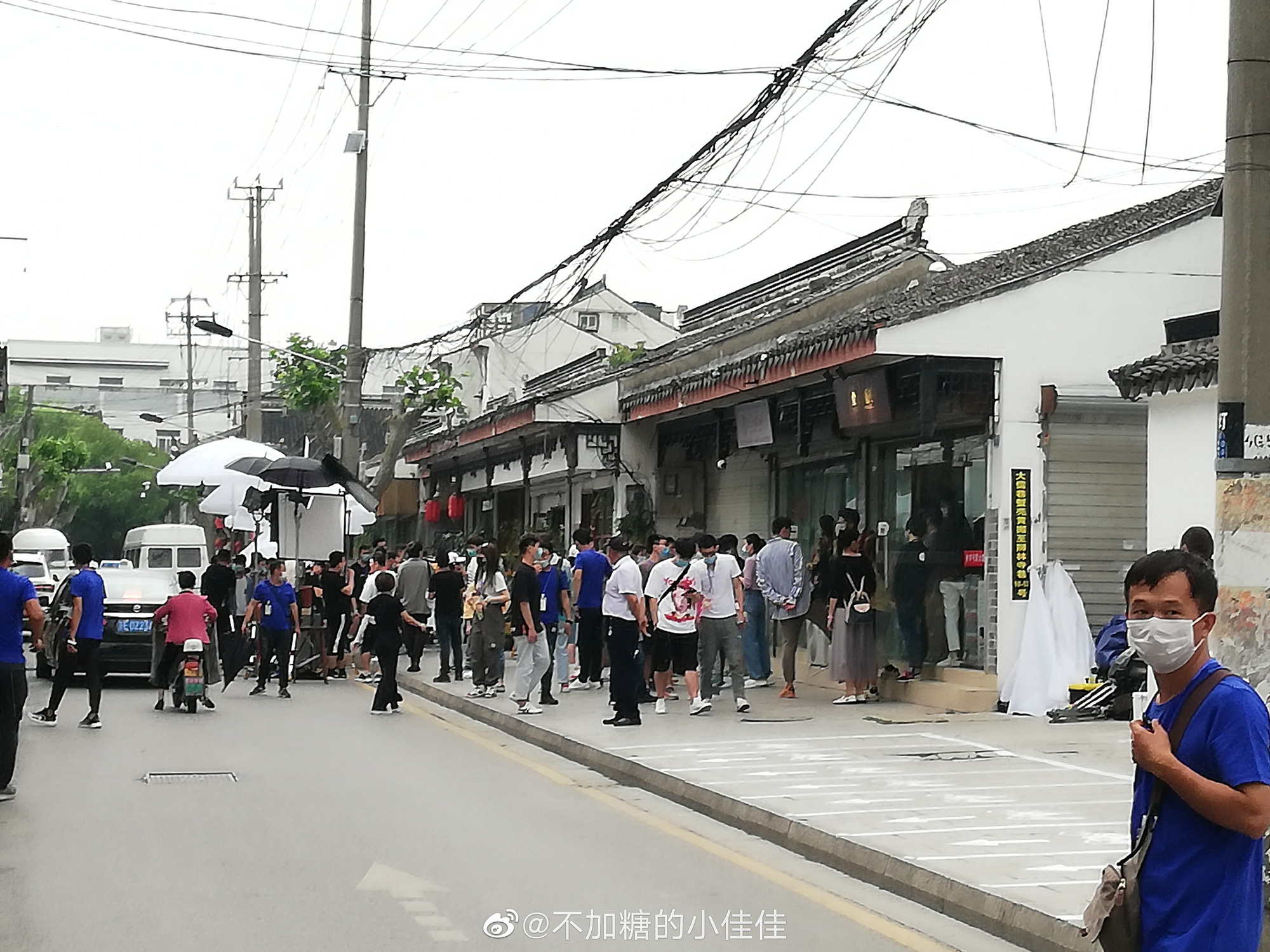 C&aacute; Mực Hầm Mật 2 vừa khoe ảnh khai m&aacute;y, netizen đ&atilde; vội ch&ecirc; nữ ch&iacute;nh qu&aacute; trẻ để Hồ Nhất Thi&ecirc;n l&aacute;i m&aacute;y bay - Ảnh 8.