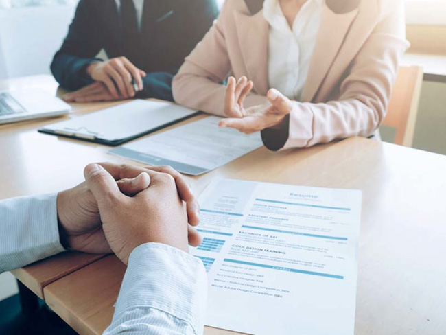 Điều tuyệt đối không được nói khi nhà tuyển dụng hỏi: Điểm yếu lớn nhất của bạn là gì? - Ảnh 1.
