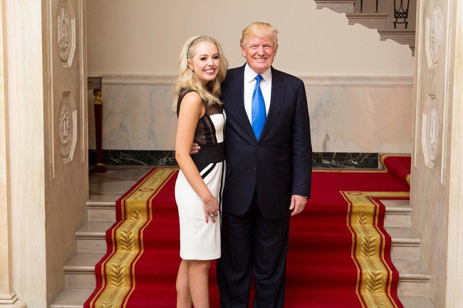 Cuộc sống hoàn toàn khác biệt với anh chị em của Tiffany Trump, người con gái bị ví là góc lãng quên của Tổng thống Mỹ - Ảnh 3.