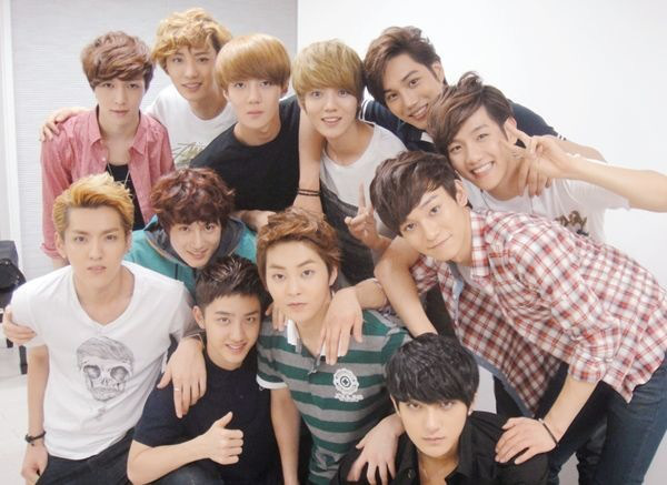 Fan EXO “ném đá” đầy mỉa mai khi Luhan, Kris, Tao tề tựu ôn lại kỷ niệm thời trainee dưới trướng SM - Ảnh 10.