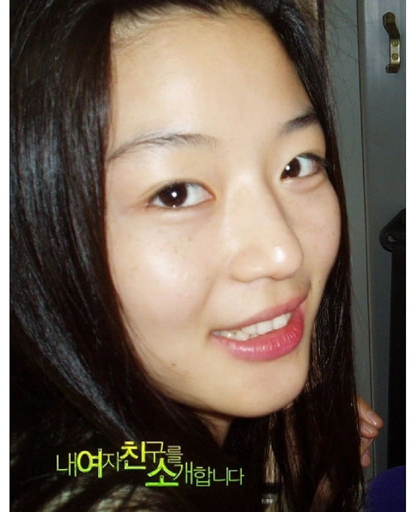 Zoom cận mặt mộc của mợ chảnh Jeon Ji Hyun thời trẻ măng: Da lấm tấm tàn nhang vẫn đẹp không thốt nên lời - Ảnh 3.