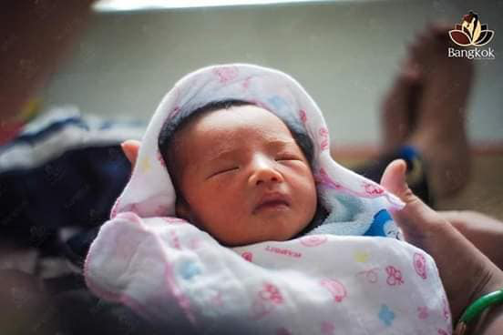 Người đàn ông Việt Nam đầu tiên mang bầu đã lâm bồn, hình ảnh cực dễ thương của em bé đặc biệt khiến dân mạng xuýt xoa - Ảnh 3.