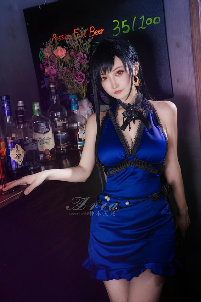 Chiêm ngưỡng bộ ảnh cosplay Tifa phong cách quý cô quầy rượu, nhìn sương sương cũng đủ say men - Ảnh 7.