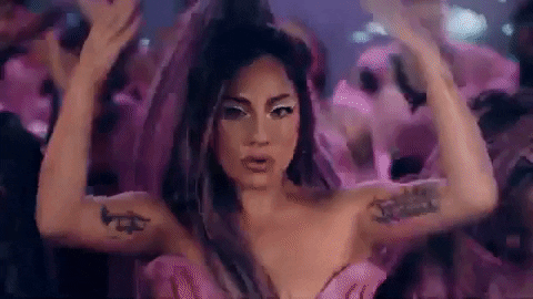 HOT: Nửa đêm, Lady Gaga rủ Ariana Grande tắm mưa rồi nhảy flashmob xoay vòng trên nền nhạc cực bốc nhưng xem MV chỉ toàn thấy BLACKPINK? - Ảnh 10.