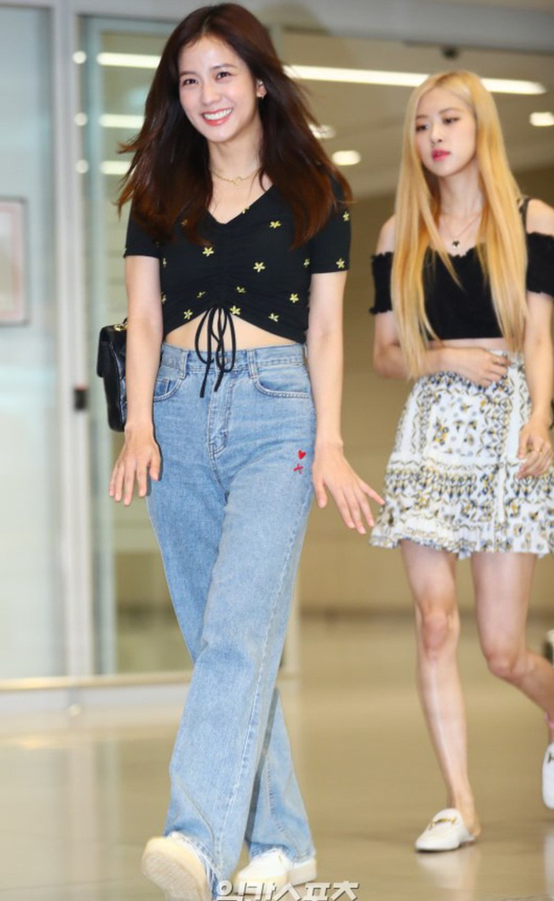 Học Seulgi, HuynA và Jisoo cách diện quần jeans giúp hack dáng hiệu quả, thậm chí là kéo chân dài tới nách - Ảnh 8.