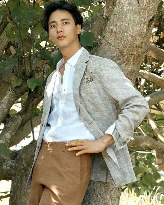Đẳng cấp của Th&aacute;nh sống Won Bin: Lười tới nỗi 10 năm kh&ocirc;ng đ&oacute;ng phim nhưng chỉ chụp ảnh quảng c&aacute;o th&ocirc;i cũng đủ g&acirc;y b&atilde;o - Ảnh 13.