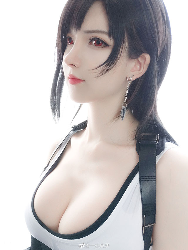 Nóng mắt với bộ ảnh cosplay Tifa ngực còn... to hơn bản gốc - Ảnh 4.