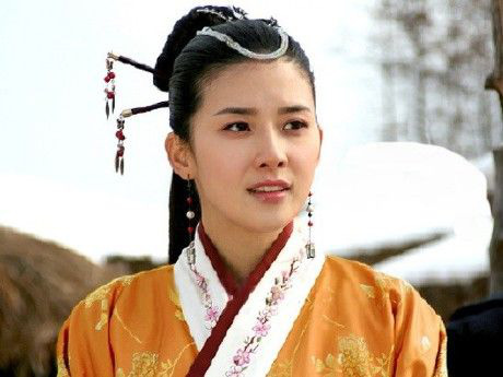 Lee Bo Young: Mỹ nhân nói không với vai bánh bèo, chồng con đề huề vẫn đẳng cấp cả tài lẫn sắc - Ảnh 2.