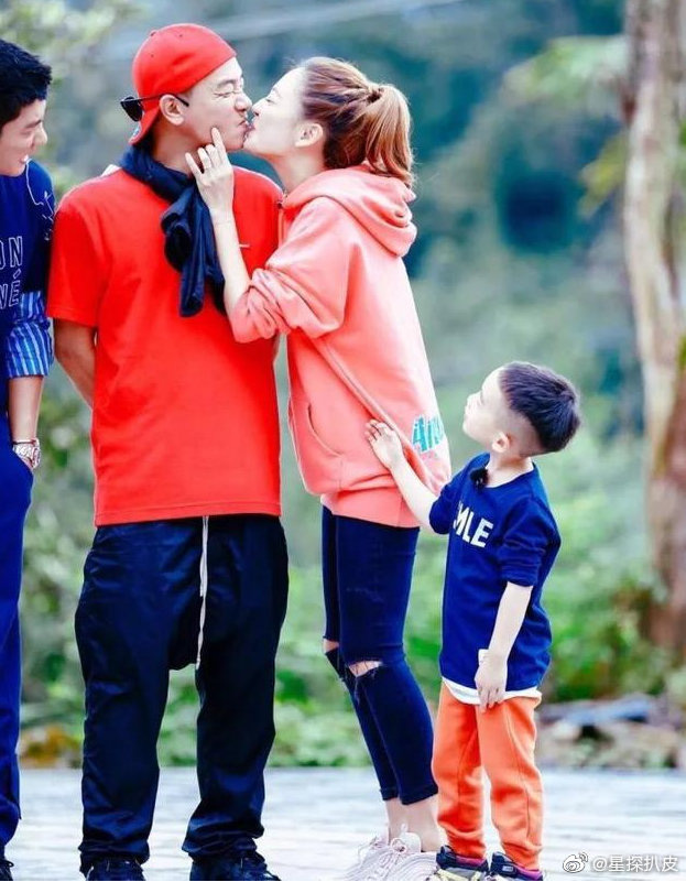 Á hậu Hong Kong hạ sinh quý tử thứ 2 cho Vi Tiểu Bảo khổ nhất Cbiz, netizen xuýt xoa ngưỡng mộ gia đình kiểu mẫu - Ảnh 7.