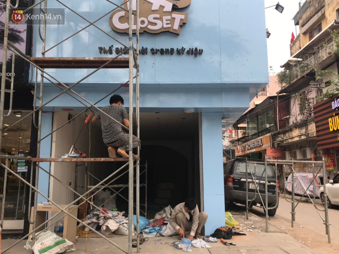 Phố kinh doanh sầm uất tại H&agrave; Nội đồng loạt đ&oacute;ng cửa treo biển sang nhượng, cho thu&ecirc; cửa h&agrave;ng do ảnh hưởng bởi dịch COVID-19 - Ảnh 16.