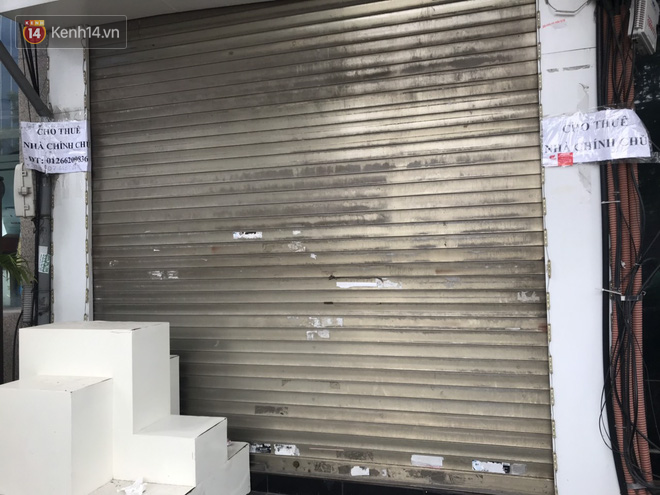 Phố kinh doanh sầm uất tại H&agrave; Nội đồng loạt đ&oacute;ng cửa treo biển sang nhượng, cho thu&ecirc; cửa h&agrave;ng do ảnh hưởng bởi dịch COVID-19 - Ảnh 12.