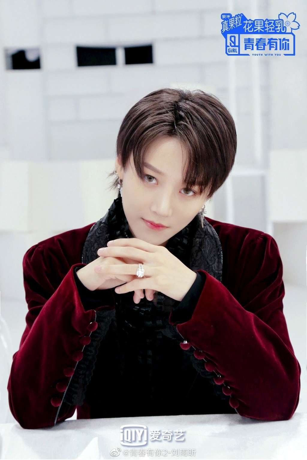 Top 9 debut ch&iacute;nh thức của Thanh Xu&acirc;n C&oacute; Bạn: Visual ng&uacute;t ng&agrave;n, drama rợp trời t&agrave;i năng đi liền với thị phi - Ảnh 2.