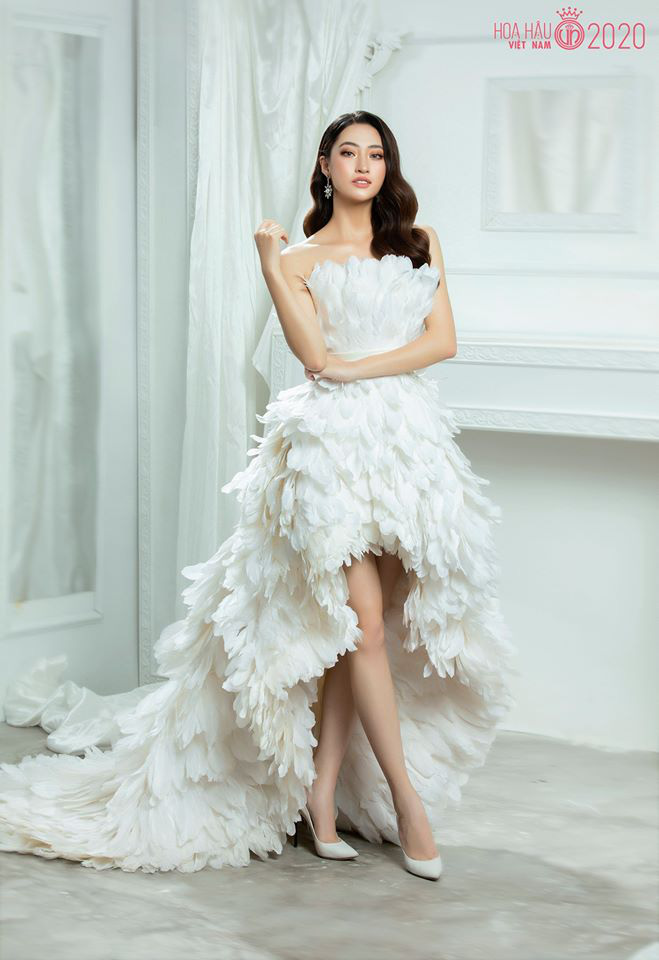 Cùng 1 bộ váy: Ngọc Trinh kém đẹp so với Lương Thùy Linh vì vóc ...