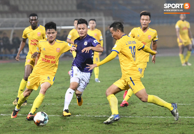 V.League tiếp tục hoãn vô thời hạn, Cúp Quốc gia 2020 chốt kế hoạch thi đấu trở lại - Ảnh 1.