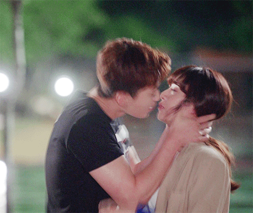 5 bậc thầy hôn hít ở màn ảnh Hàn: Cứ có Park Seo Joon là phim auto nóng bỏng? - Ảnh 8.