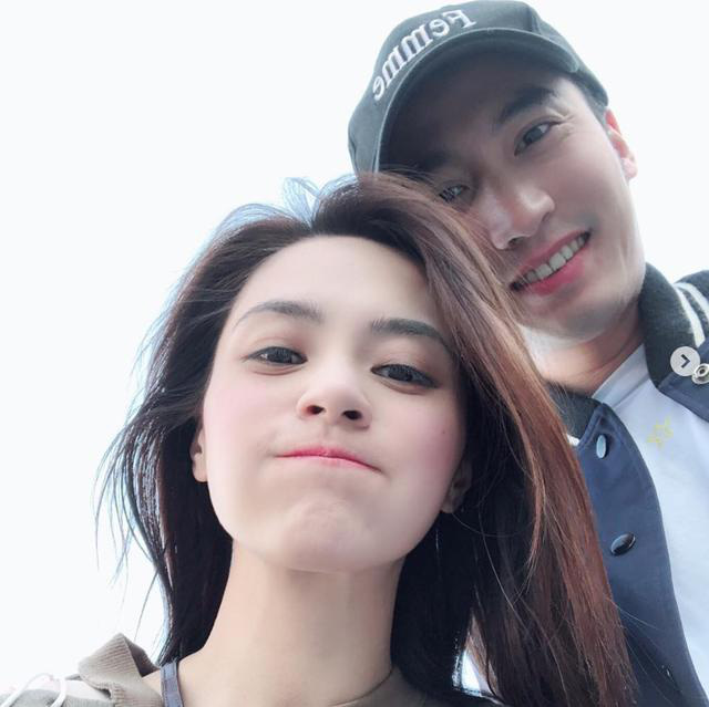 Bạn th&acirc;n phẫn nộ với t&acirc;m thư của chồng Chung H&acirc;n Đồng, giải đ&aacute;p cuộc sống h&ocirc;n nh&acirc;n nhiều uẩn kh&uacute;c giữa 2 người - Ảnh 3.