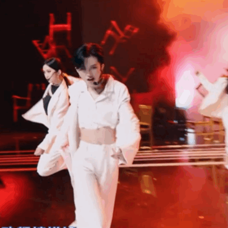 D&agrave;n học tr&ograve; &iacute;t nổi bật của Lisa bất ngờ b&ugrave;ng nổ nhan sắc: Sexy nghẹt thở, tomboy khiến chị em xịt m&aacute;u mũi - Ảnh 13.