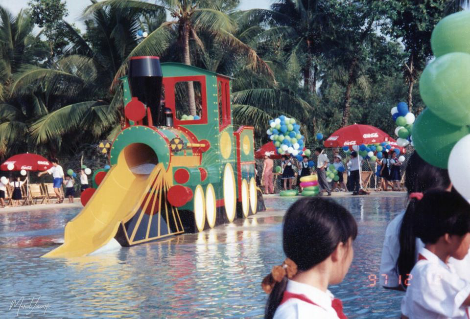 Loạt ảnh + bí mật chưa từng tiết lộ về công viên nước đầu tiên ở Việt Nam: Biểu tượng nức tiếng Sài Gòn âm thầm “biến mất” từ năm 2006 khiến giới trẻ nuối tiếc