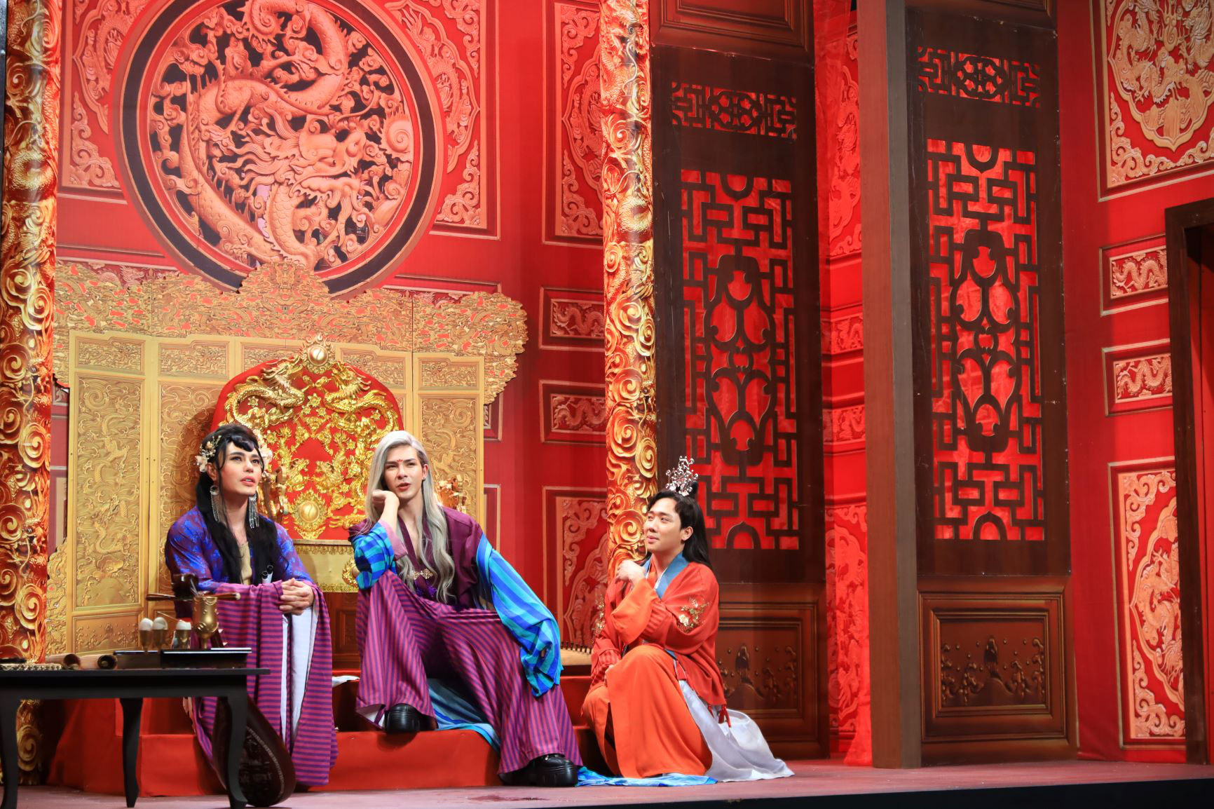 Ơn giời cậu đ&acirc;y rồi: Denis Đặng đứng h&igrave;nh trước t&igrave;nh cảm của trưởng ph&ograve;ng Trấn Th&agrave;nh - Ảnh 3.