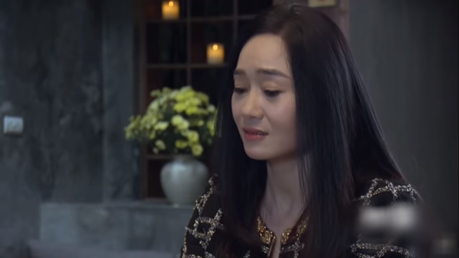 Giả bệnh sương sương, mợ tiểu tam &uacute;p sọt chồng người trước mặt ch&iacute;nh thất ở Đừng Bắt Em Phải Qu&ecirc;n tập 10 - Ảnh 4.