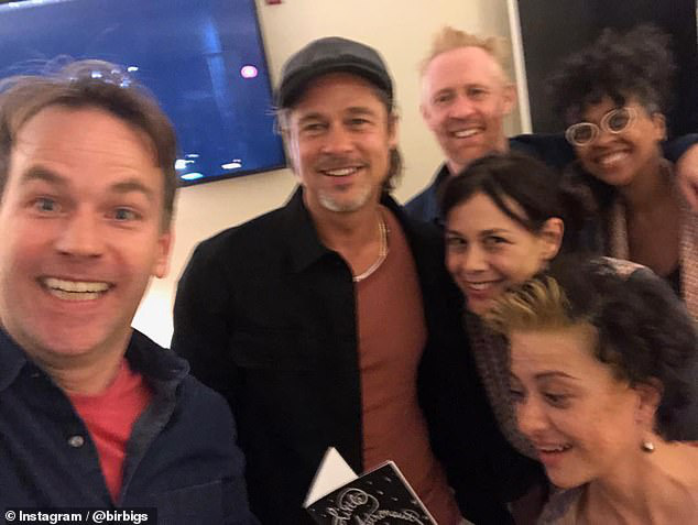 Bạn gái tin đồn của Brad Pitt gây sốc vì diện mạo mới, netizen gay gắt phản đối chuyện hẹn hò và so sánh với Angelina - Jennifer - Ảnh 9.