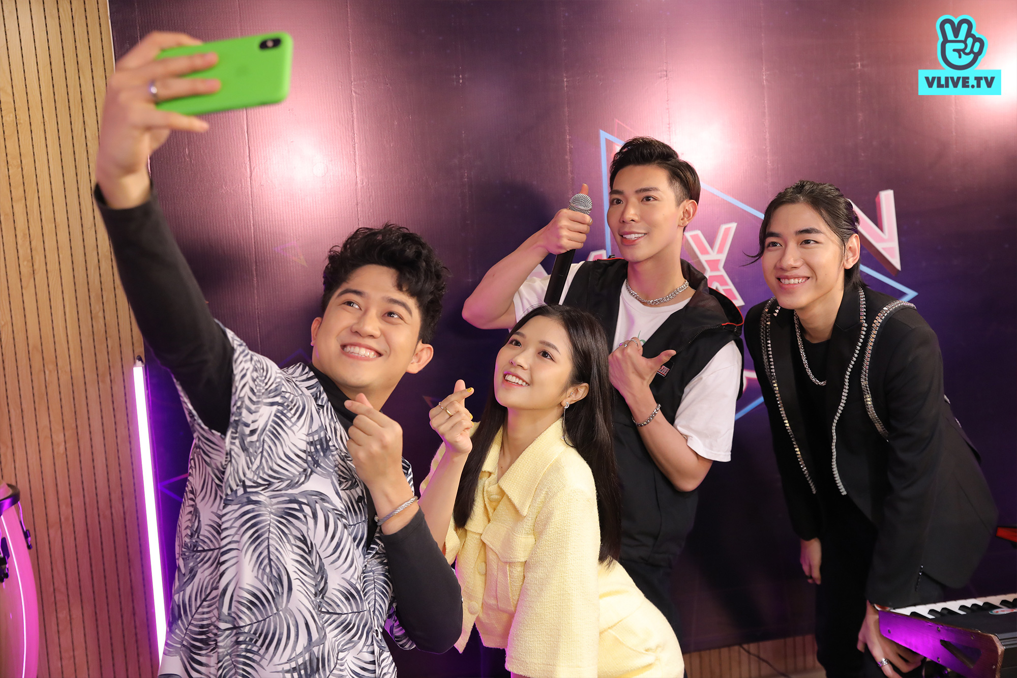 Anal jinsiy aloqa, katta xorozlar, ogriqli qichqiriqlar