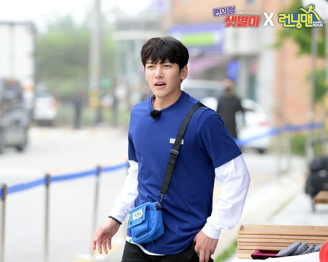 6 năm mới trở lại Running Man, Ji Chang Wook lại được xếp chung đội với bậc thầy phản bội Lee Kwang Soo - Ảnh 4. 6 năm mới trở lại Running Man, Ji Chang Wook lại được xếp chung đội với bậc thầy phản bội Lee Kwang Soo - Ảnh 4.