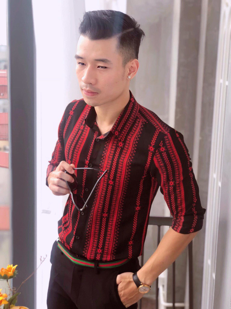 Tréo ngoe chuyện nhan sắc của couple Người ấy là ai: Nữ CEO bị dìm vì kiểu tóc, anh trung uý lên sóng bảnh hơn ảnh tự đăng - Ảnh 4. Tréo ngoe chuyện nhan sắc của couple Người ấy là ai: Nữ CEO bị dìm vì kiểu tóc, anh trung uý lên sóng bảnh hơn ảnh tự đăng - Ảnh 4.