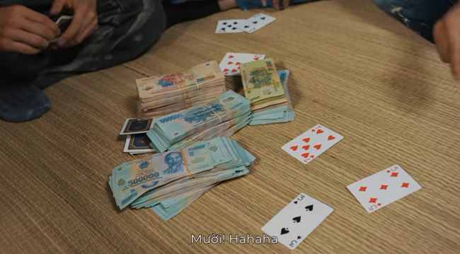 Giang hồ mạng Huấn Hoa Hồng ngang nhiên làm MV quảng cáo game đánh bạc: Có thể bị xử lý hình sự - Ảnh 12.