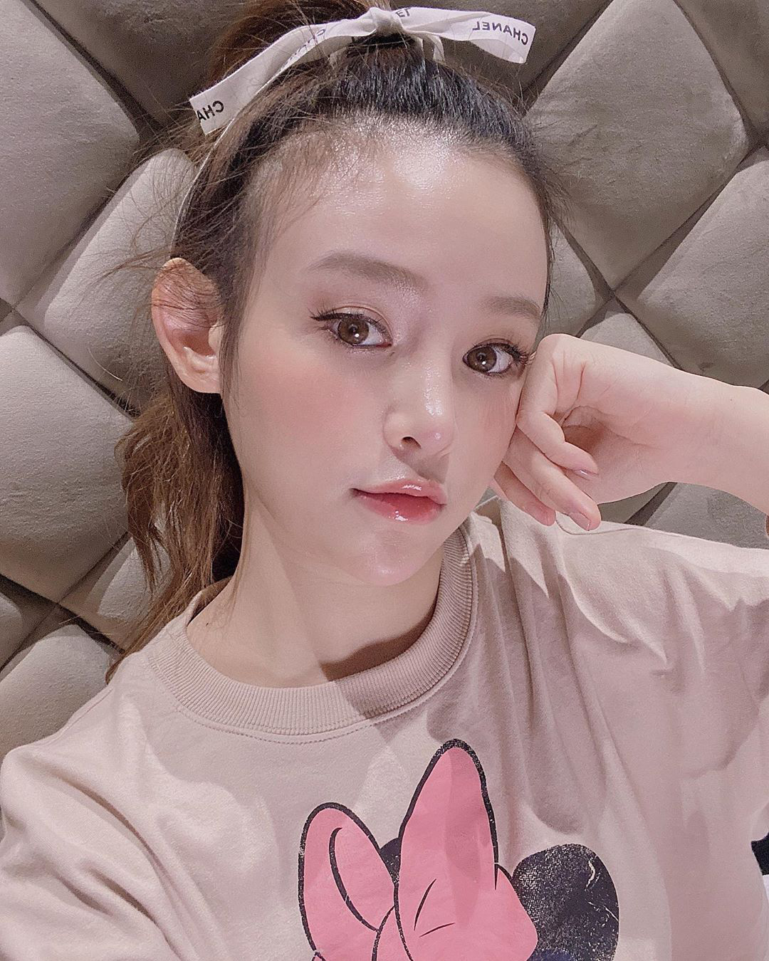 8 màu son tôn da, giúp mặt trẻ hơn tuổi của sao Việt hè này, đủ mọi tông son cho da ngăm đến sáng - Ảnh 1. 8 màu son tôn da, giúp mặt trẻ hơn tuổi của sao Việt hè này, đủ mọi tông son cho da ngăm đến sáng - Ảnh 1.