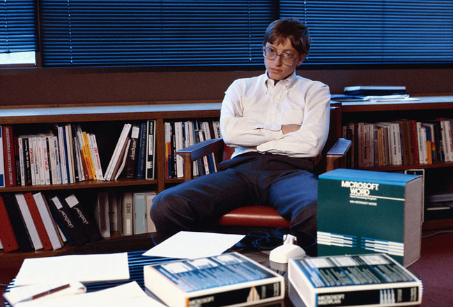 Tỷ phú Bill Gates nhớ biển số xe của từng nhân viên, câu chuyện phía sau khiến bất cứ ai làm việc tại Microsoft khóc thét - Ảnh 2.