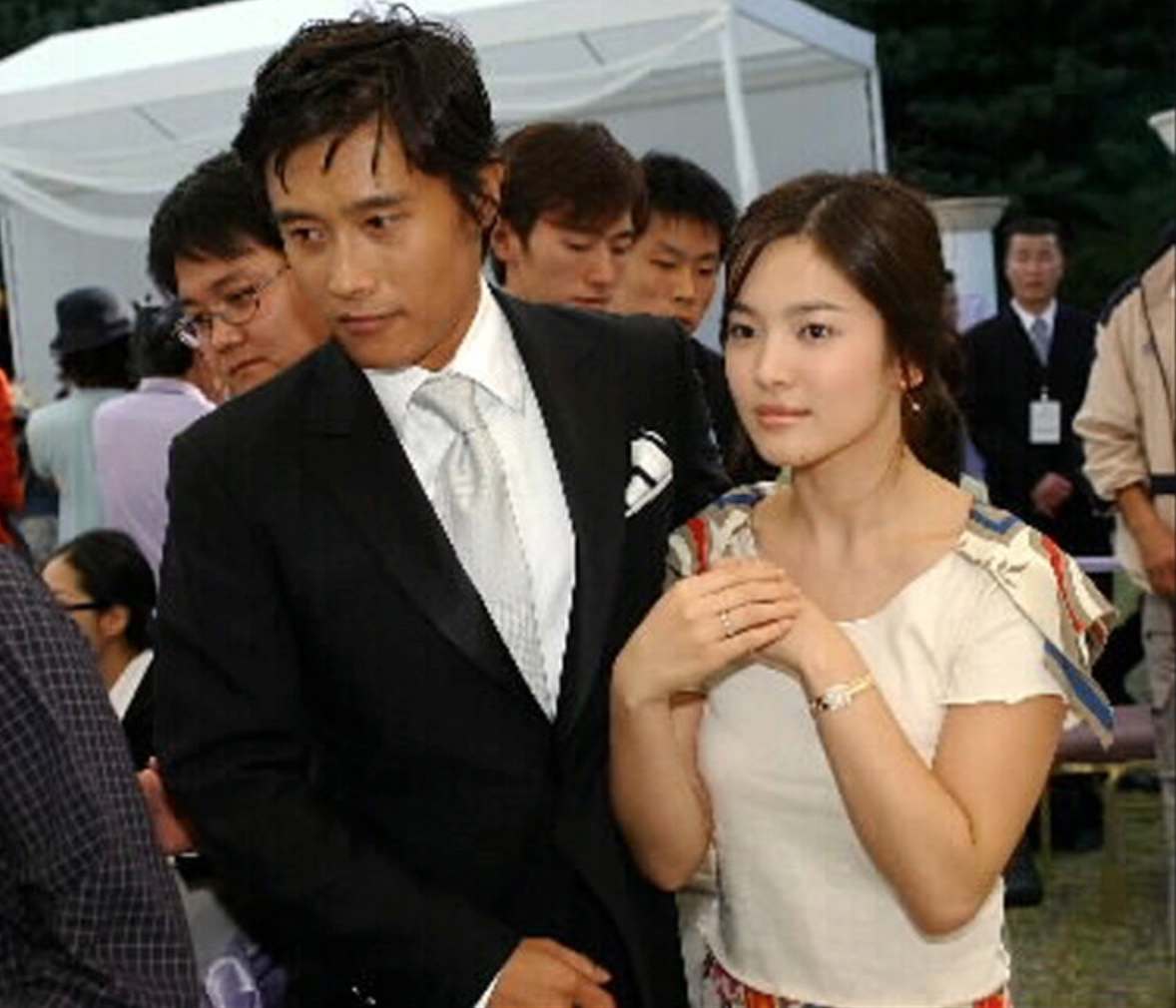 Soi Song Hye Kyo ph&acirc;n biệt đối xử Hyun Bin với 2 t&igrave;nh cũ: Kết cục anh lại l&agrave; người duy nhất chưa từng c&agrave; khịa c&ocirc;! - Ảnh 18.