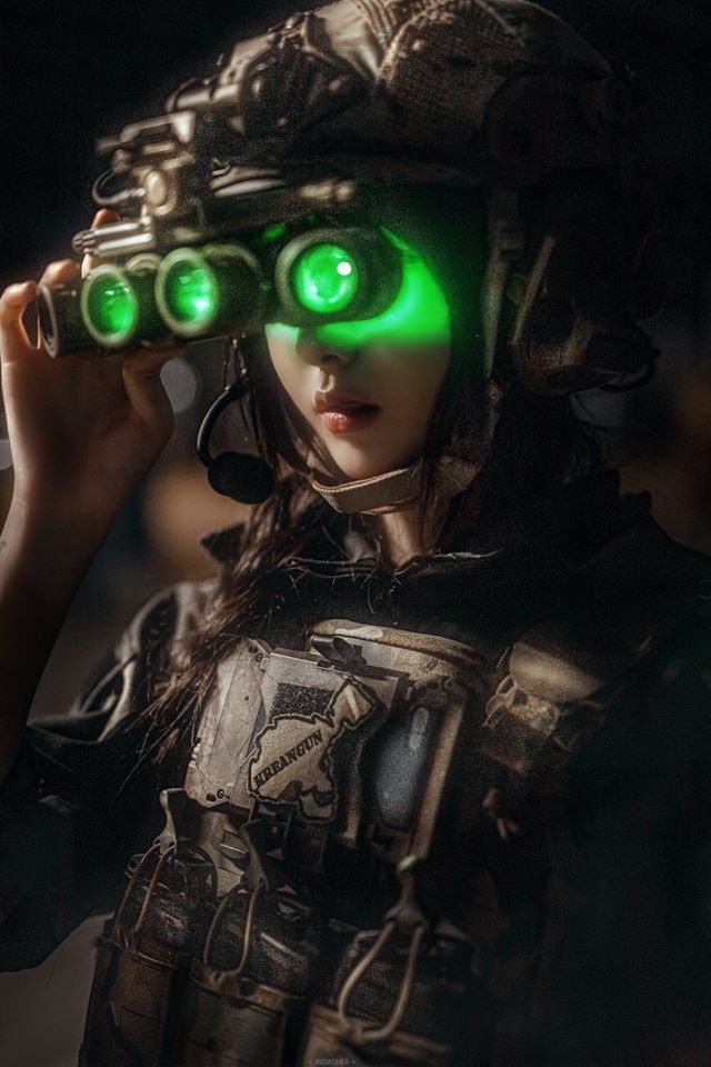 Hotgirl Nene hoá thân thành nữ chiến binh đậm chất Call of Duty, đã đẹp lại còn ngầu chẳng chê vào đâu được! - Ảnh 9.