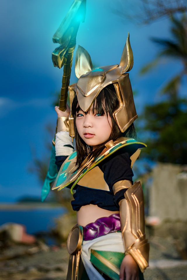 Bối rối với bộ ảnh cosplay LMHT phiên bản nhí cực đáng yêu khiến người xem loay hoay đoán đây là tướng nào - Ảnh 6.