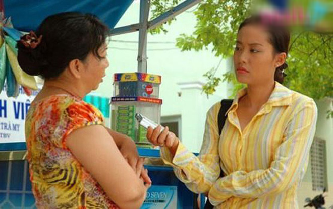 4 chị đại nghề báo siêu ngầu ở phim Việt: Nể nhất là màn bất chấp tính mạng vì công lý của Thanh Hương (Sinh Tử) - Ảnh 4.